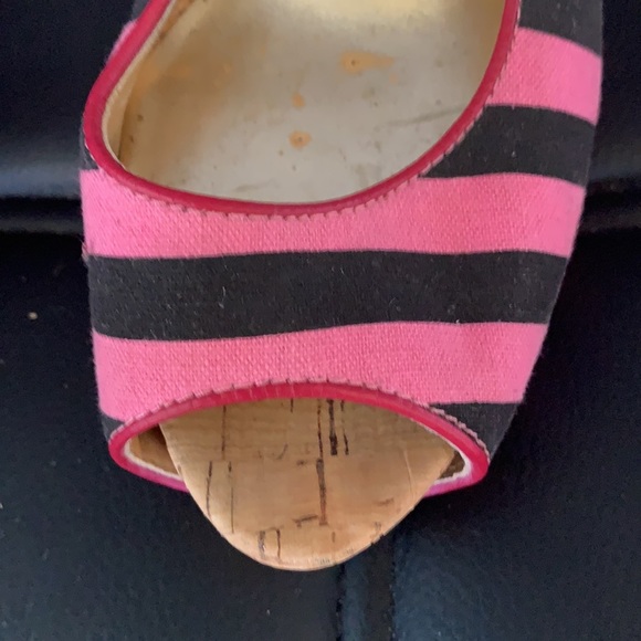 Guess Navy/Pink striped Open toe pump Size 8 - Picture 6 of 6